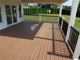 *AFTER* New deck floor, composite material: 